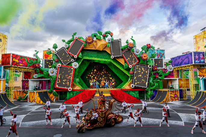 Alice in Wonderland show debuts at Disneyland Paris. Alice in Wonderland show debuts at Disneyland Paris.