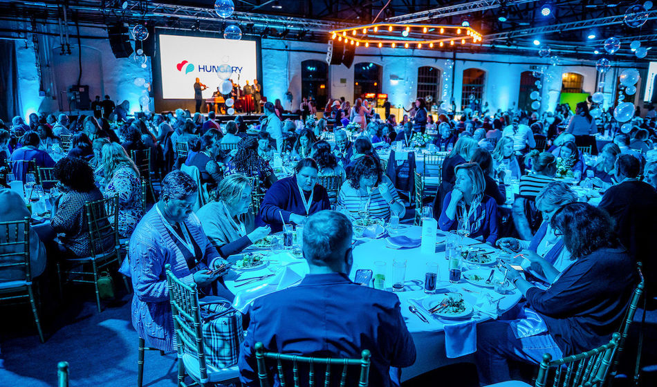 Advisors dining at ASTA’s 2023 Global River Cruise Expo