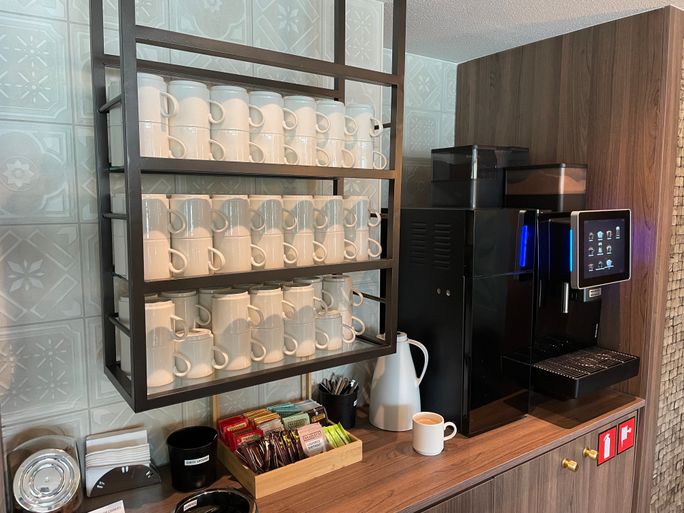 Espresso drinks, tea and hot chocolate were never far away onboard Riviera Radiance