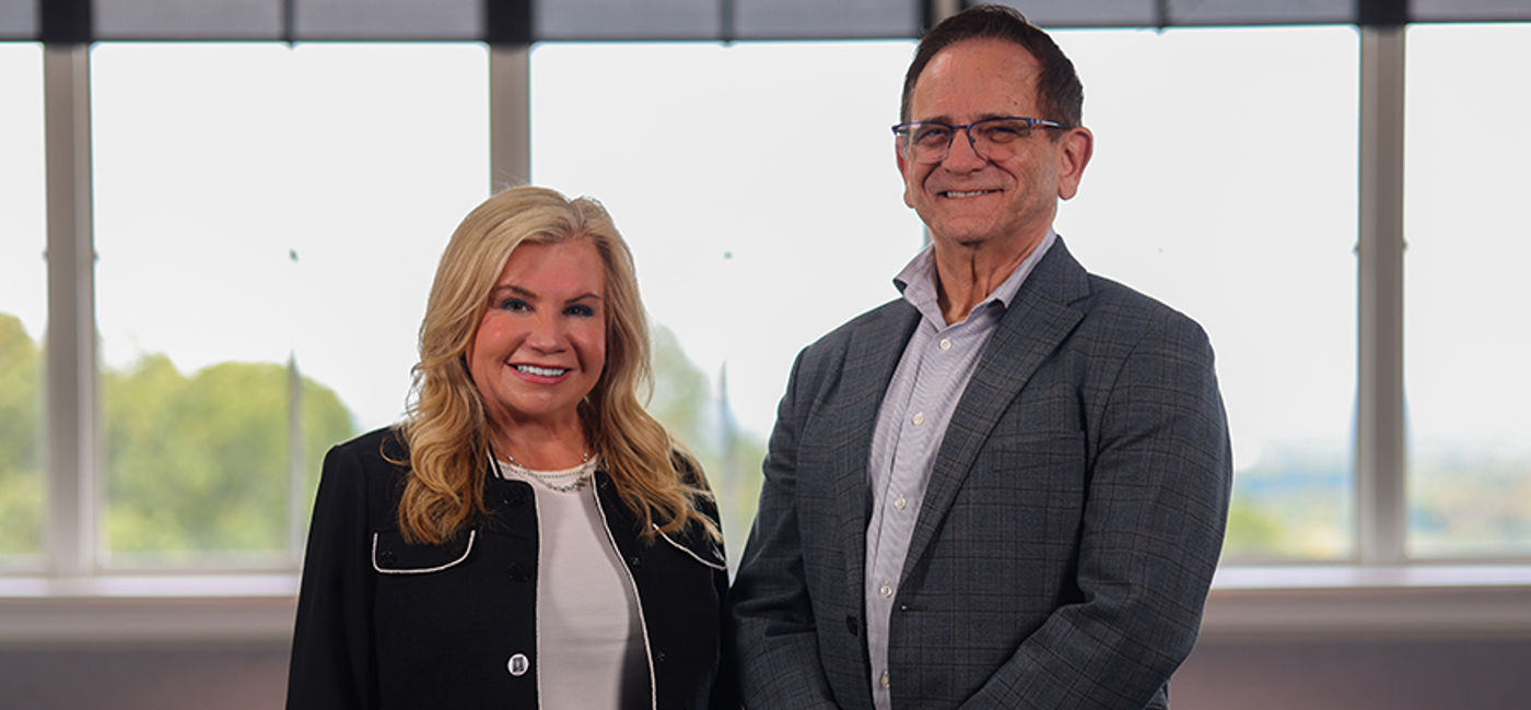 Image: Lori Speers and Rick Zimmerman (Photo Credit: KHM Travel Group)