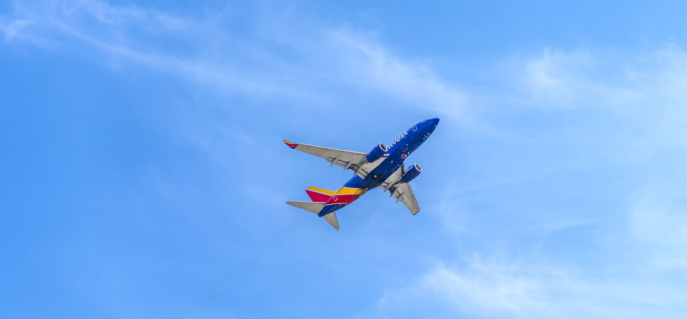 Image: Southwest Airlines flight over Southern California. (Photo Credit: Felipe Sanchez/Adobe)