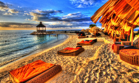 this photo was taken at a vacation resort in Montego Bay , Jamaica. (photo via Isabel_HP / iStock / Getty Images Plus)