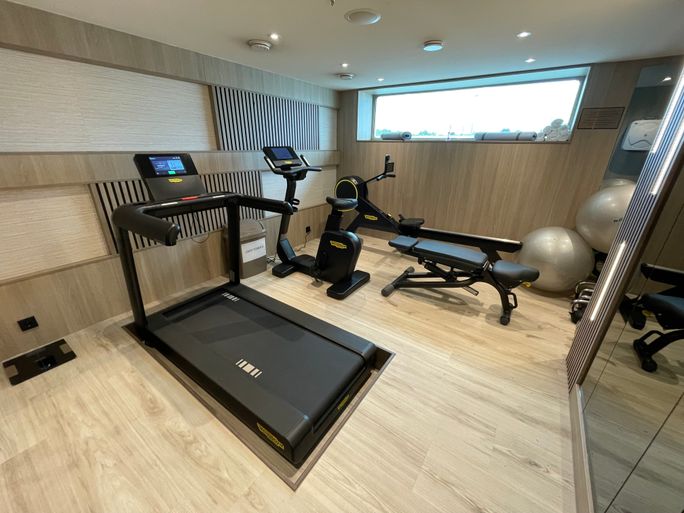The fitness center on Riviera Radiance