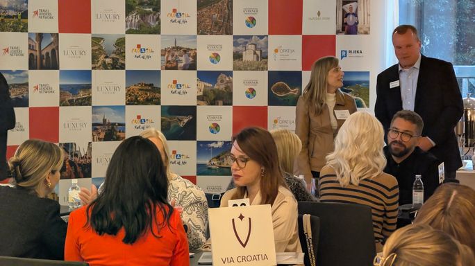 Travel Leadres International Luxury Forum in session