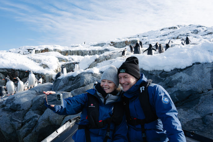 Wildlife viewing with HX. Wildlife viewing with HX.