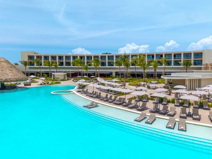 Zemi Miches Punta Cana All-Inclusive Resort, Curio Collection by Hilton.